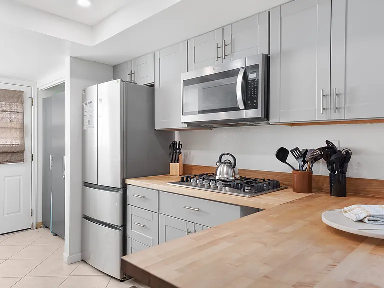 Sierra Ln — Photo 10