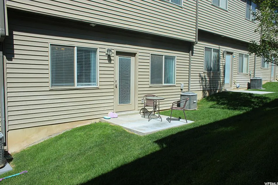 Backyard Patio - 2896 N 1175 W