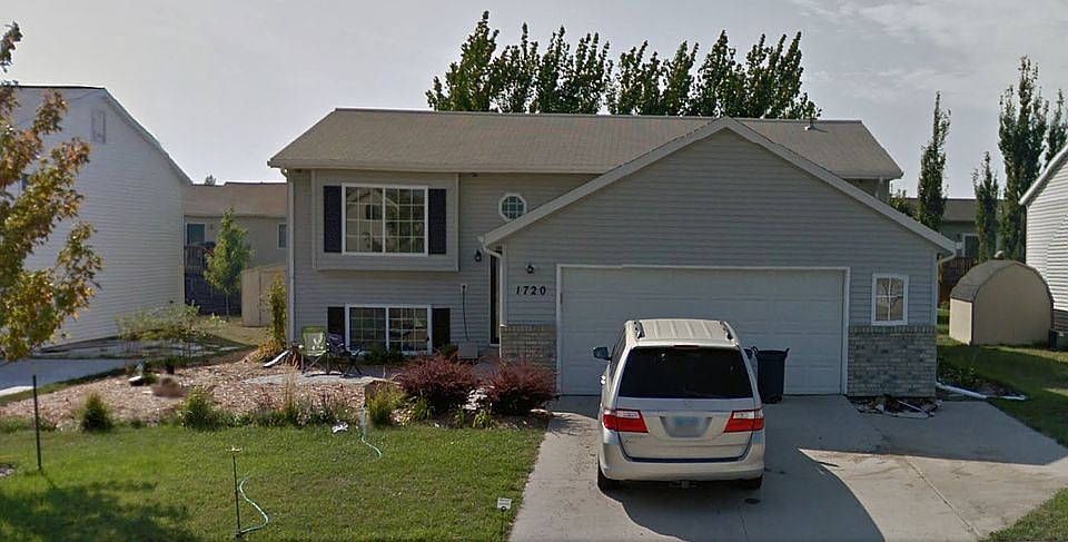 1st image of 1720 Huntington Dr