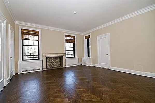 Rented by Domus Realty | media 10