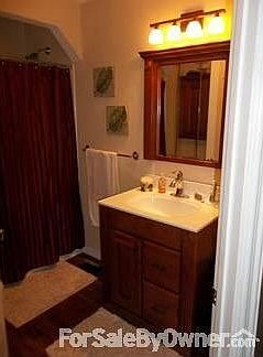 3rd image of 500 SE 4th St