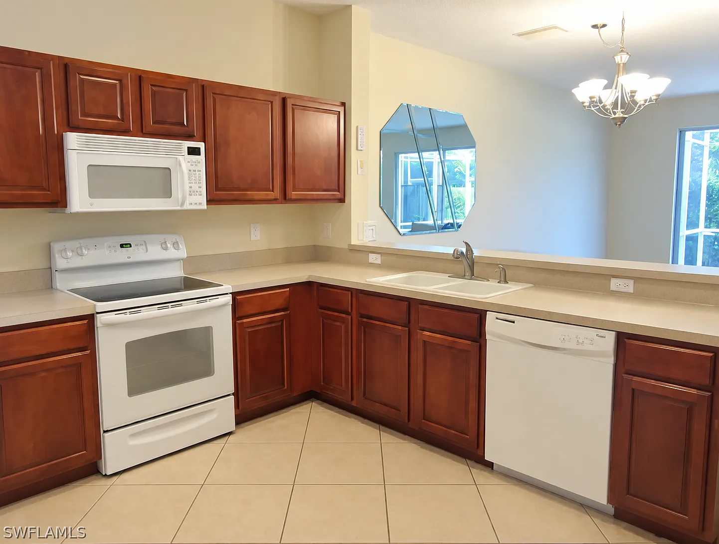 3 bed, 1634 sqft, $1,800 — Photo 2