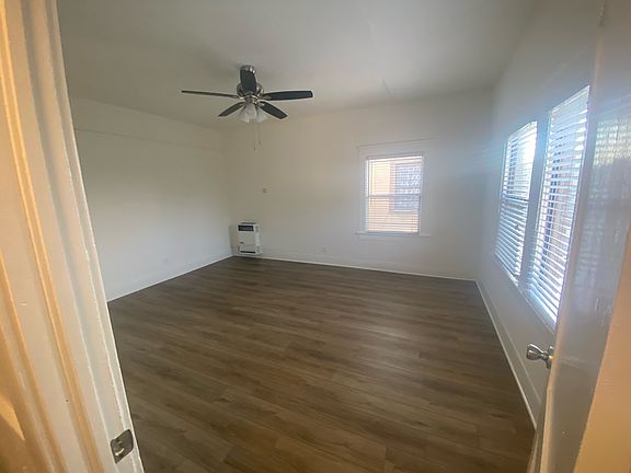3rd image of 1516 S Hope St #30