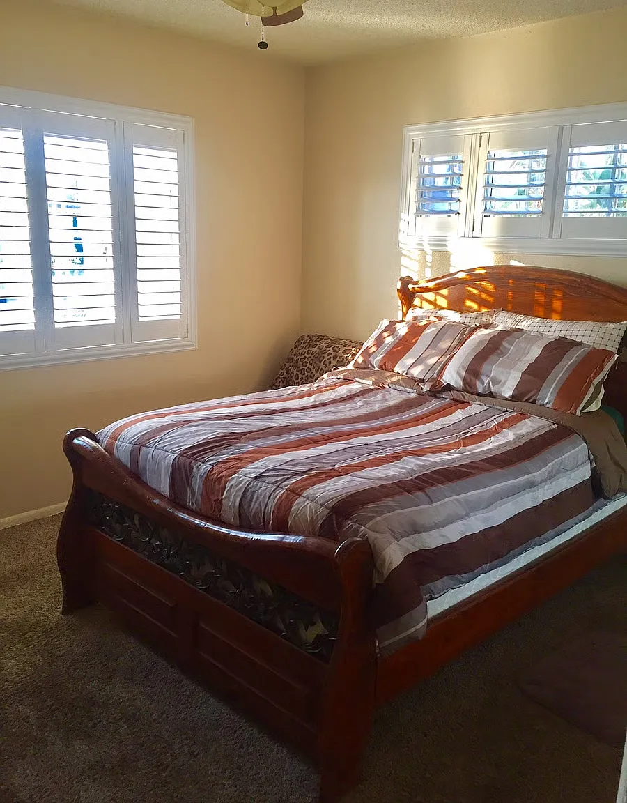 4 bed, 4000 sqft, $1,250 — Photo 1