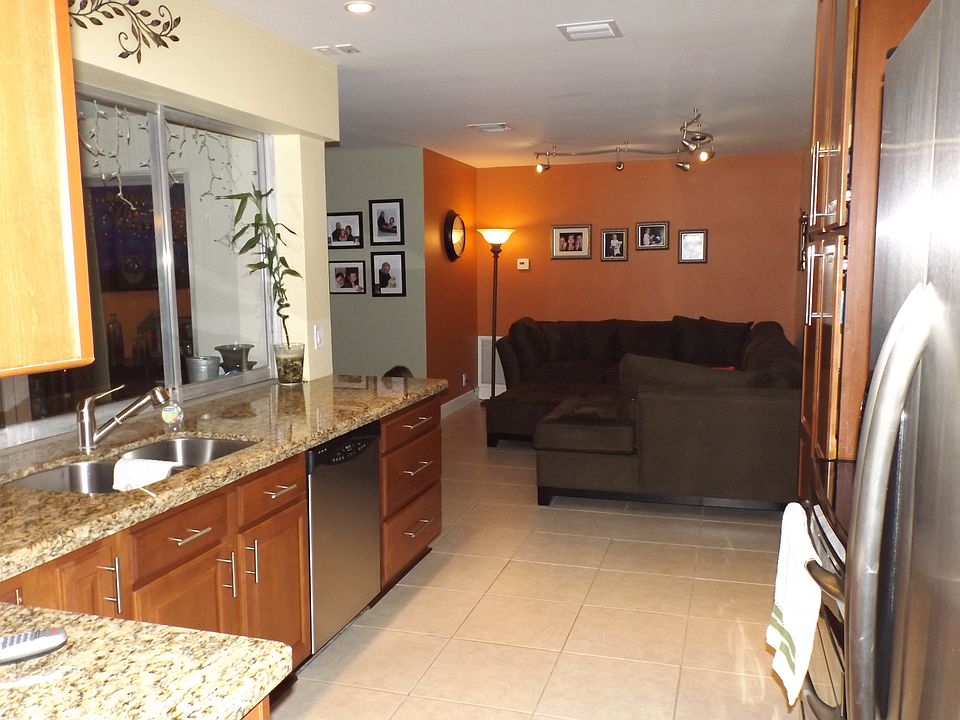 1st image of 6444 Lakeshore Dr