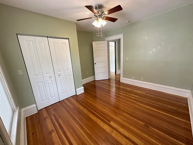 2709 Delaware St SE — Photo 11