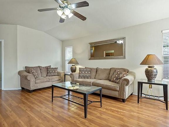 3rd image of 203 Altamont St