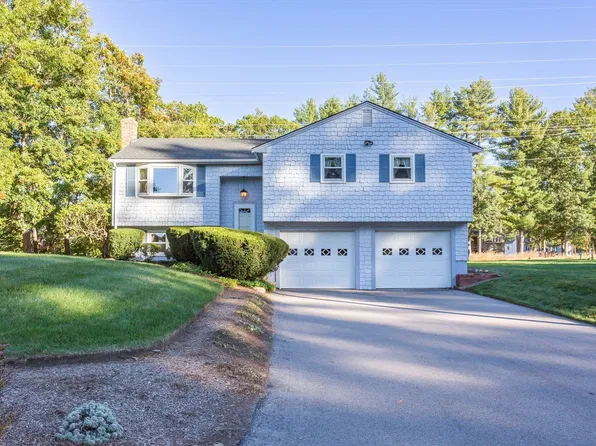 181 Elizabeth Dr, Raynham, MA 02767