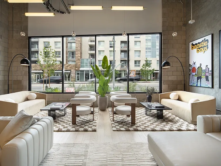 Miles at Highland CoLiving — Photo 20