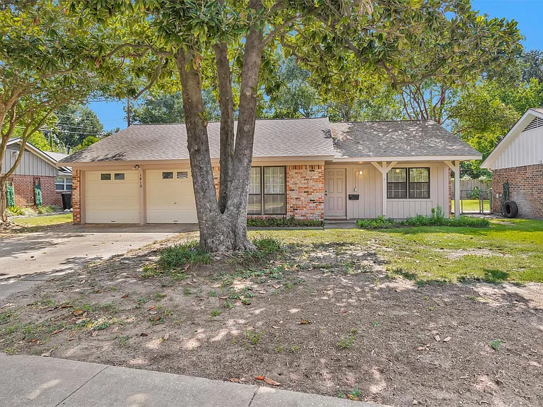 1410 Spillers Ln — Photo 3