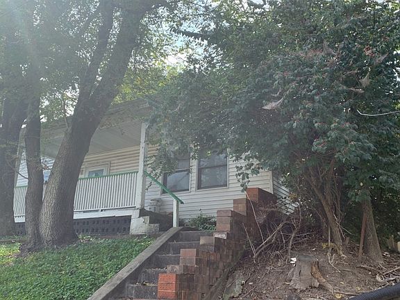 2nd image of 5306 Heege Rd