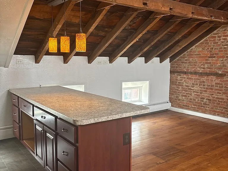36 N Beaver St #3 — Photo 11