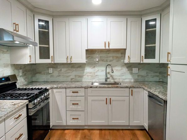 1002 W Olive Ave APT 3