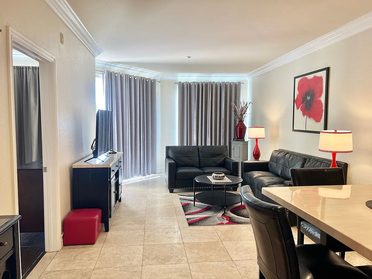 Building Photo - 270 E Flamingo Rd #313