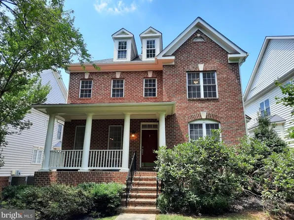 2877 Star Opal Dr, Fairfax, VA 22031