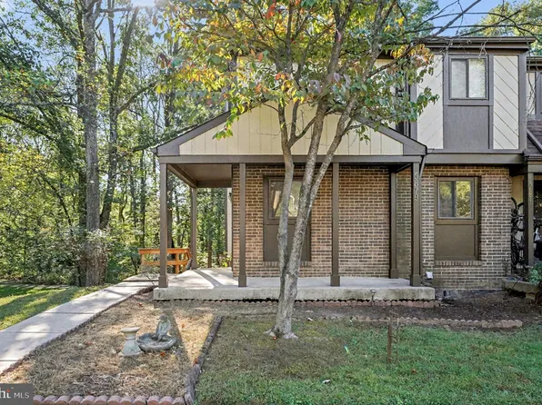 5879 Jacksons Oak Ct, Burke, VA 22015