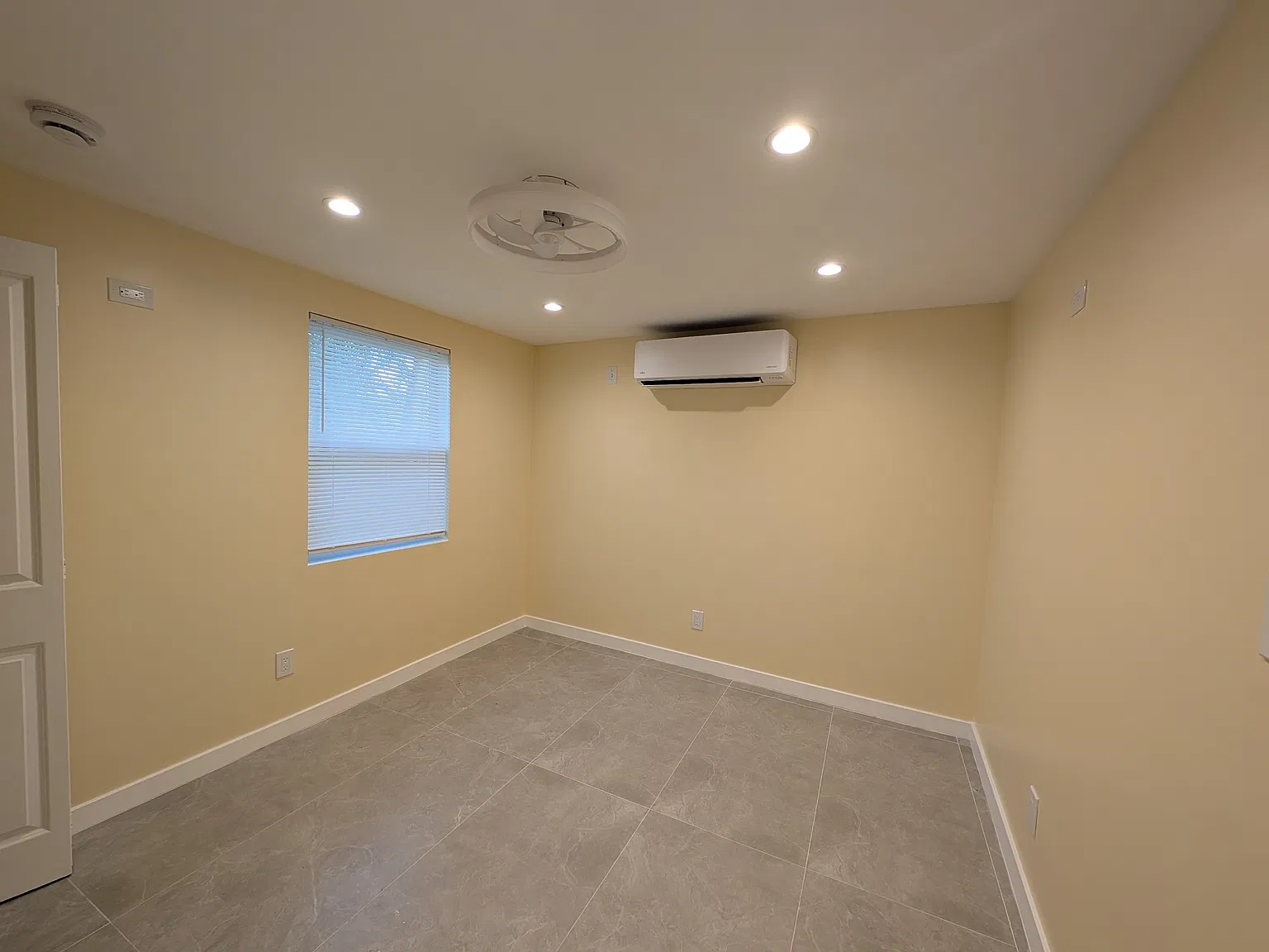 815 NW River Shores Blvd — Photo 3