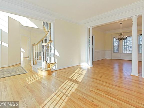 5th image of 43942 Glenhazel Dr