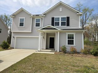 321 Summer Ranch Dr, Fuquay Varina, NC 27526