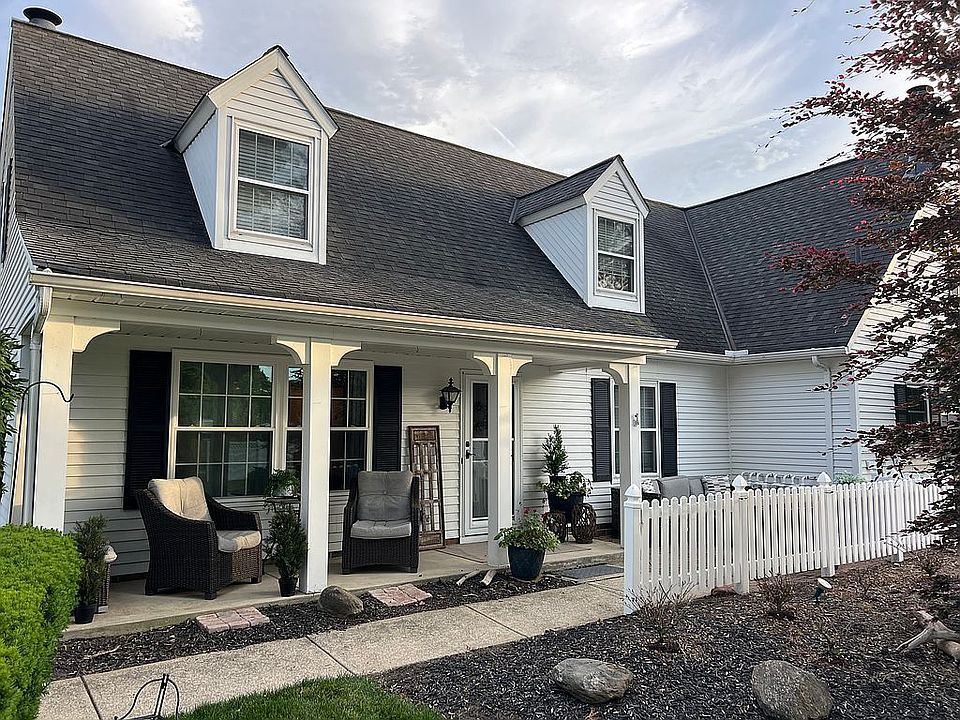 1st image of 30651 Cambridge Cir #13