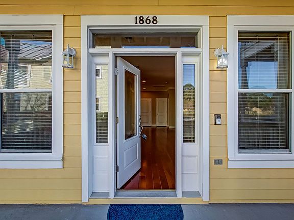 4th image of 1868 Surf Side Dr #1201