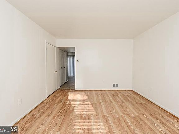 4th image of 2105 Ferguson Pl