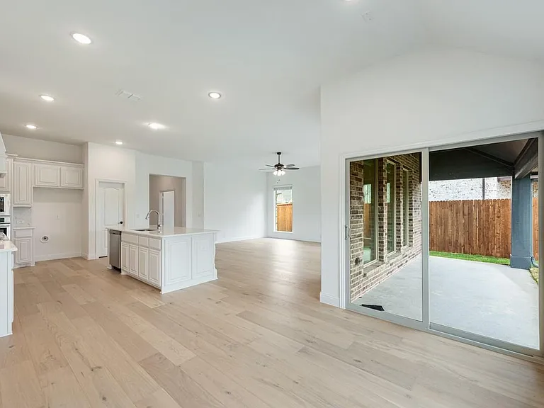 1073 Canuela Way — Photo 20