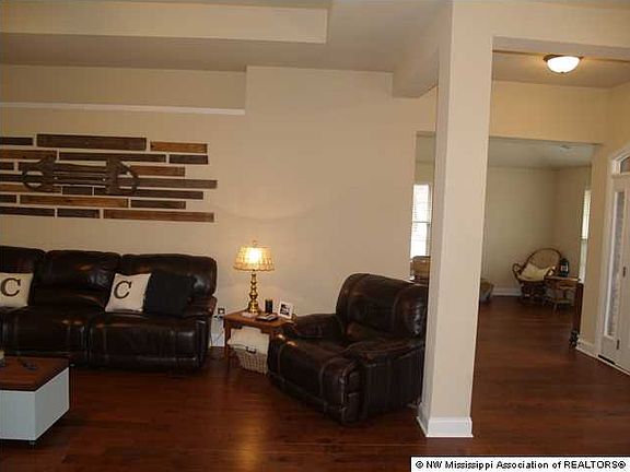 5th image of 5424 Branchview Dr
