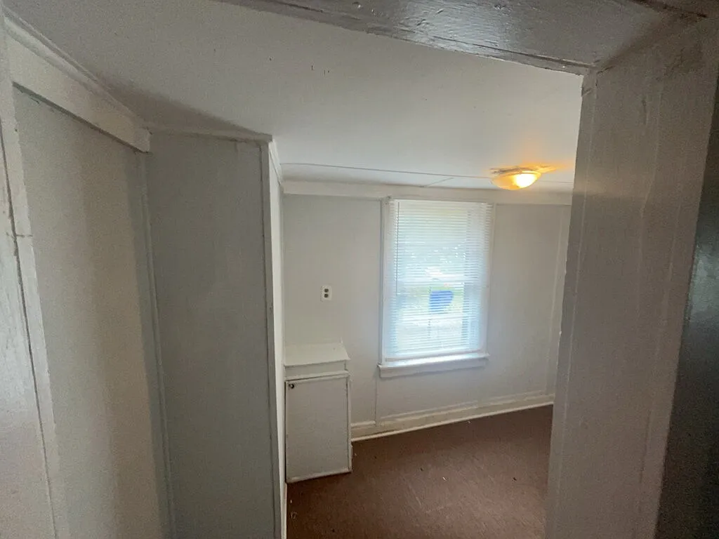 Building Photo - 480 Eloise Dr
