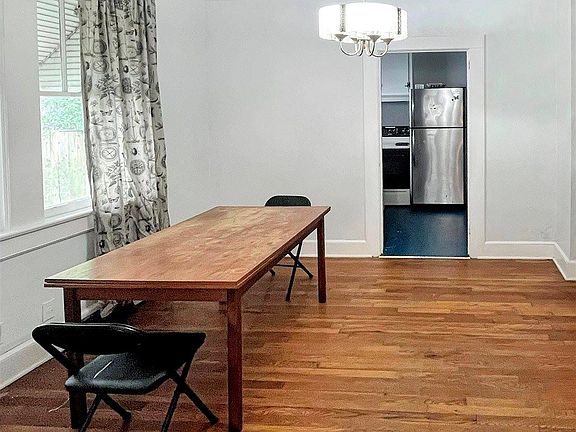 4th image of 621 Poplar St