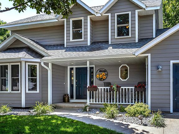 2nd image of 1341 4th AVENUE N N