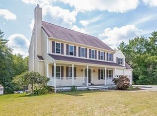 47 Willow Tree Ln, Middleboro, MA 02346