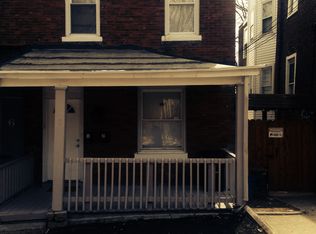 8 Greenway Ave, Darby, PA 19023