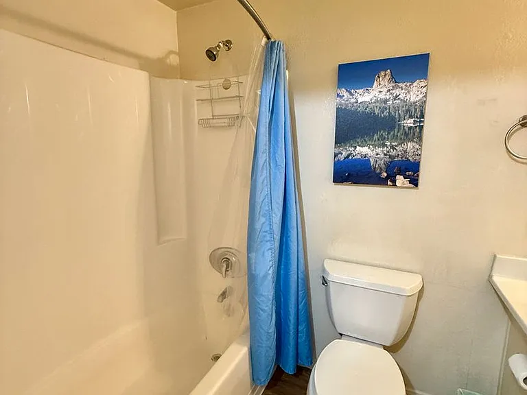 2289 Sierra Nevada Rd — Photo 33