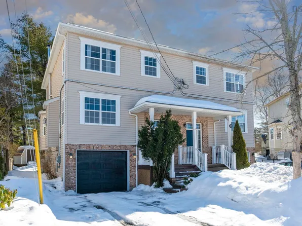 29 Jon Jacques Ct, Halifax, NS B4A 4H1