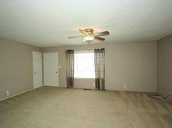 2nd image of 112 Westland Dr