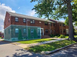 166-72 17th Rd, Whitestone, NY 11357