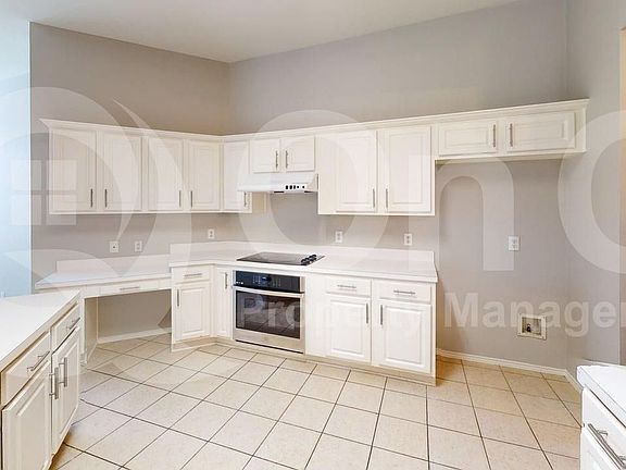 5th image of 7821 Aqua Vista Dr