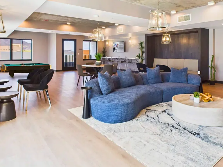 Social Lounge