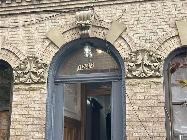 1243 Willoughby Avenue image 3 of 19