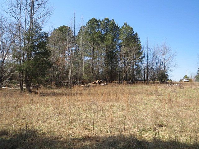 2nd image of 529 Noketchee Creek Rd