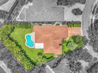 Lago Estates, Plantation, FL 33325