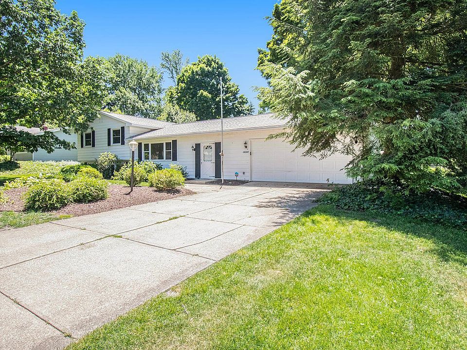 18268 Clairmont Dr, South Bend, IN 46637 Zillow