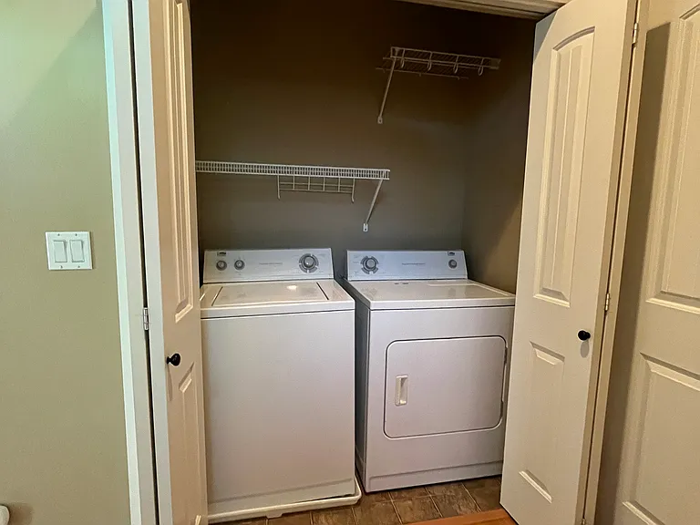 2302 NE Mary Rose Pl #1 — Photo 10