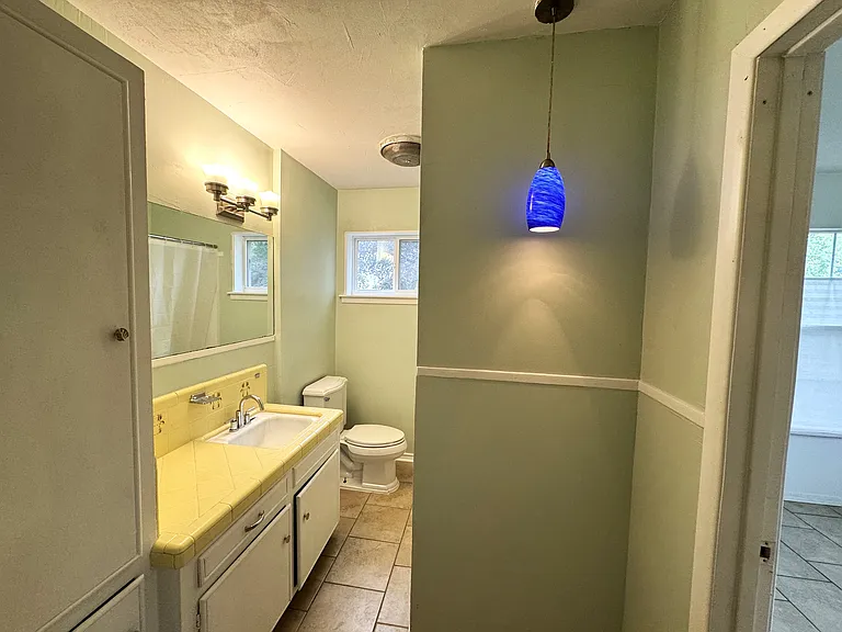 Halbart Dr — Photo 11