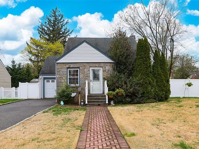 339 Roosevelt Boulevard, West Hempstead, NY, 11552