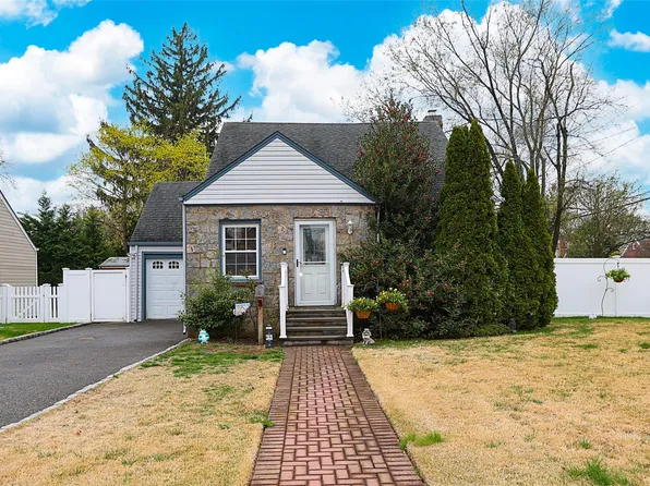 339 Roosevelt Boulevard, West Hempstead, NY 11552