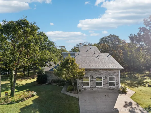 2202 Avalon Dr, Eufaula, OK 74432