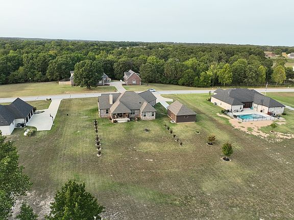 2nd image of 18373 Pepper Hills Dr