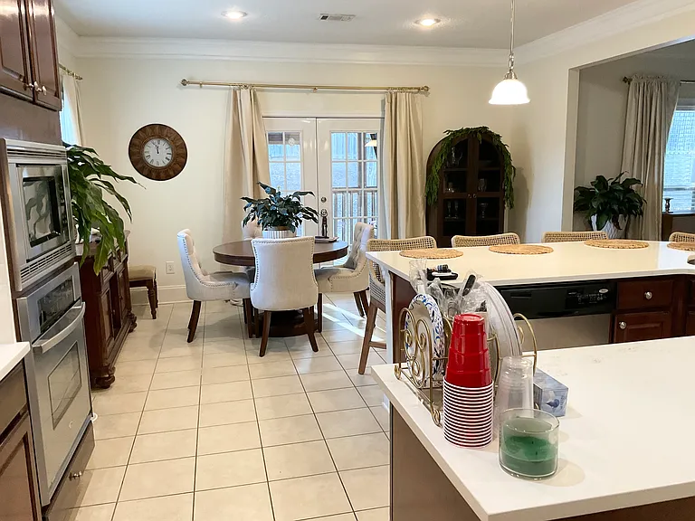 9461 Forest Crown Dr — Photo 10